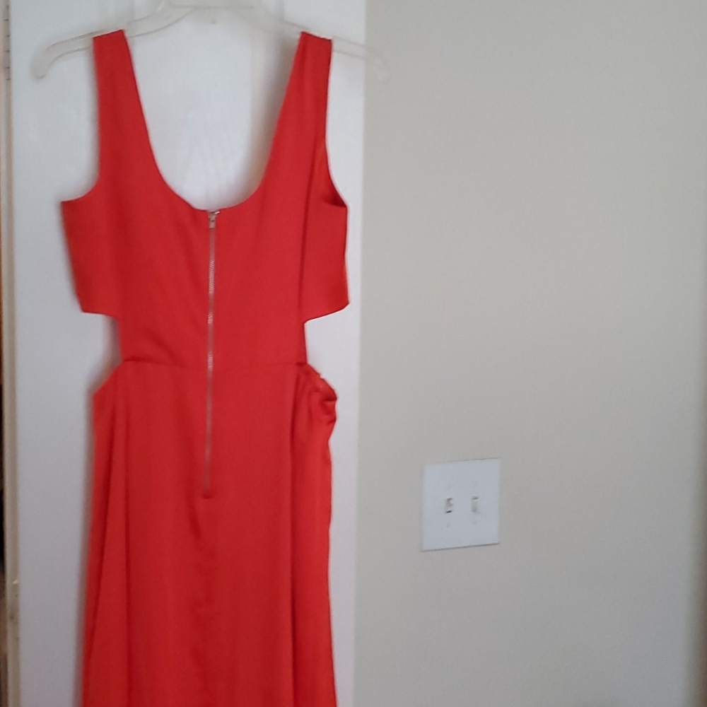 Dress - Picture 3 of 4